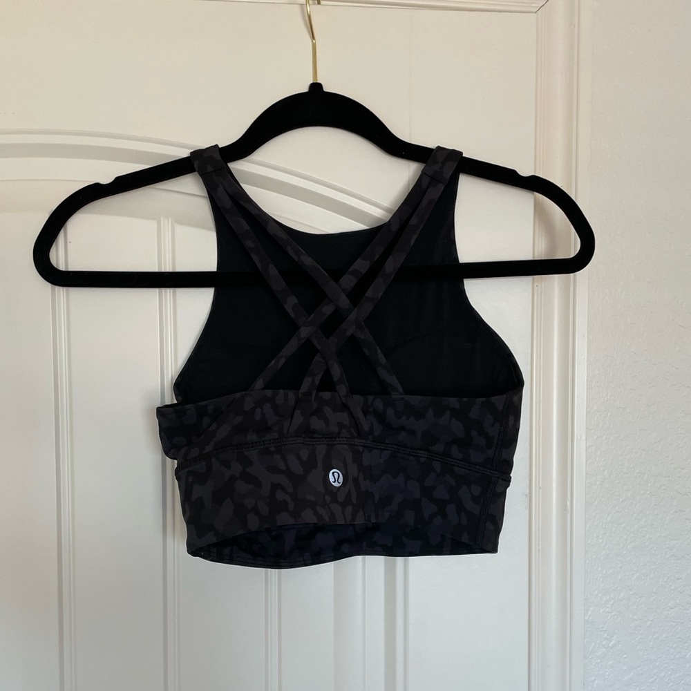 Sports bra